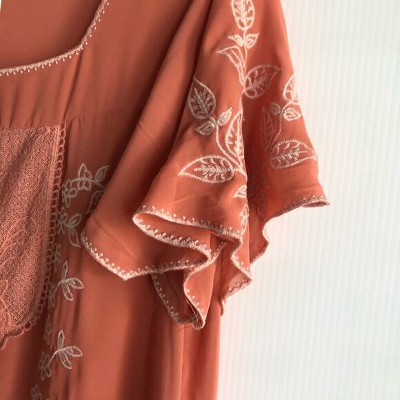Anthropologie Monoreno embroidered   short sleeve - Picture 7 of 10